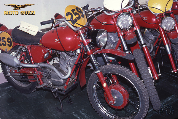 Moto Guzzi D2-492-73-09