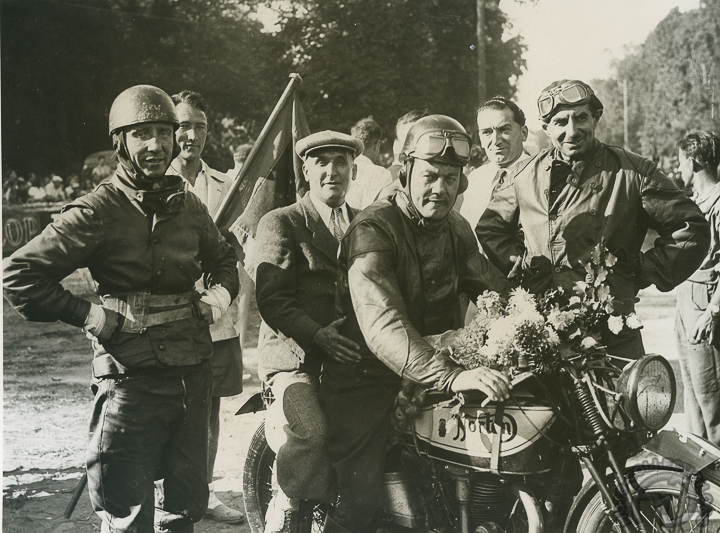 Collection Moto Bol d'Or 100 ans/200 photos #3 Les années 40