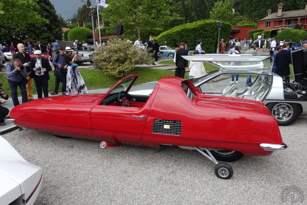 Gyro-X 1300 – 1967 : La voiture à deux roues