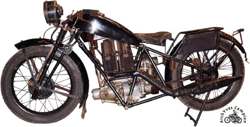La moto Lamoco construite par Fernand Laguesse en 1929 pour son propre compte. Elle a cette fois deux cylindres et quatre pistons.