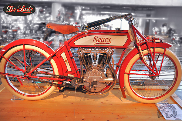 De Luxe 7 HP Dreadnaught twin motocyclette motorrad motorcycle vintage classic classique scooter roller moto scooter