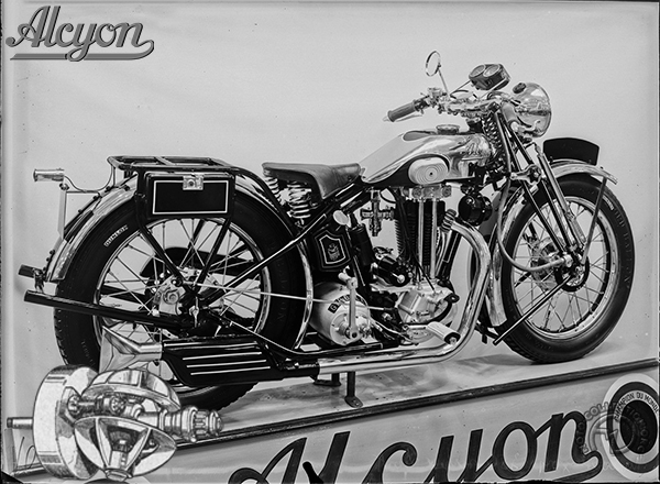 Alcyon Gyroflex par Bridier Charon motocyclette motorrad motorcycle vintage classic classique scooter roller moto scooter