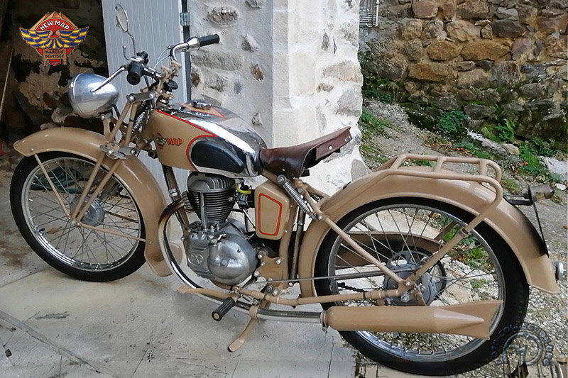 New Map C4T 133 motocyclette motorrad motorcycle vintage classic classique scooter roller moto scooter