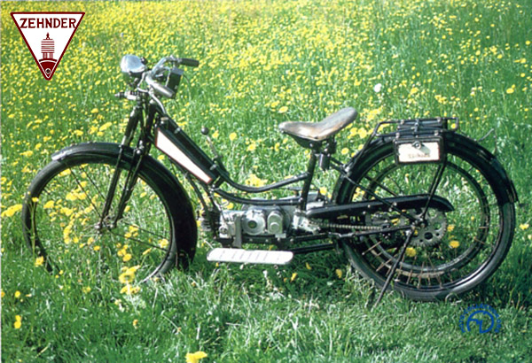 Zehnder Dame et ecclésiastique motocyclette motorrad motorcycle vintage classic classique scooter roller moto scooter