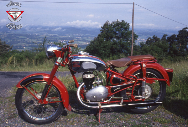 Monet Goyon M2 VD Shooting Star  motocyclette motorrad motorcycle vintage classic classique scooter roller moto scooter