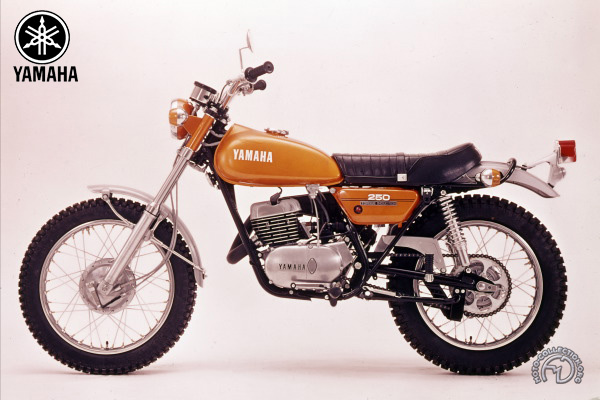 Yamaha D2-492-37-16