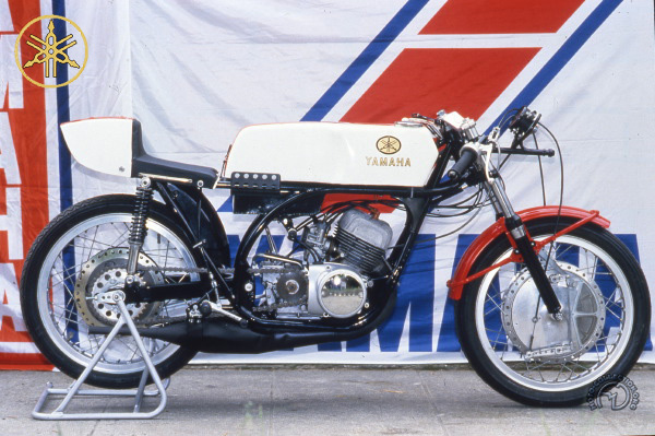 Yamaha D2-492-46-14