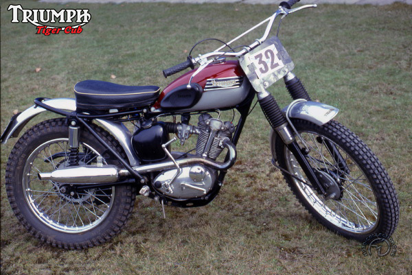 Triumph D2-492-52-03