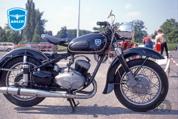 Adler MB motocyclette motorrad motorcycle vintage classic classique scooter roller moto scooter