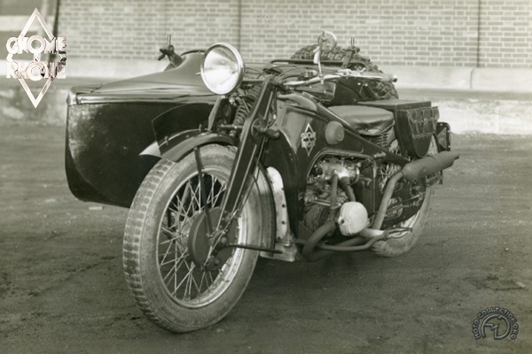 Gnome et Rhone XA  (& side-car) motocyclette motorrad motorcycle vintage classic classique scooter roller moto scooter