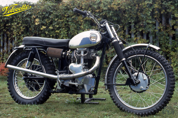 Velocette D2-492-73-08