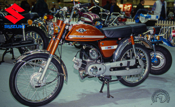 Suzuki D2-492-82-18