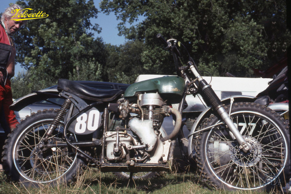 Velocette MAC cross motocyclette motorrad motorcycle vintage classic classique scooter roller moto scooter