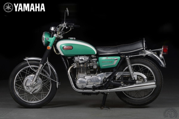 Yamaha D2-492-89-19