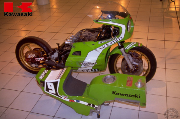 Collection Moto Kawasaki 1000 1975-1975